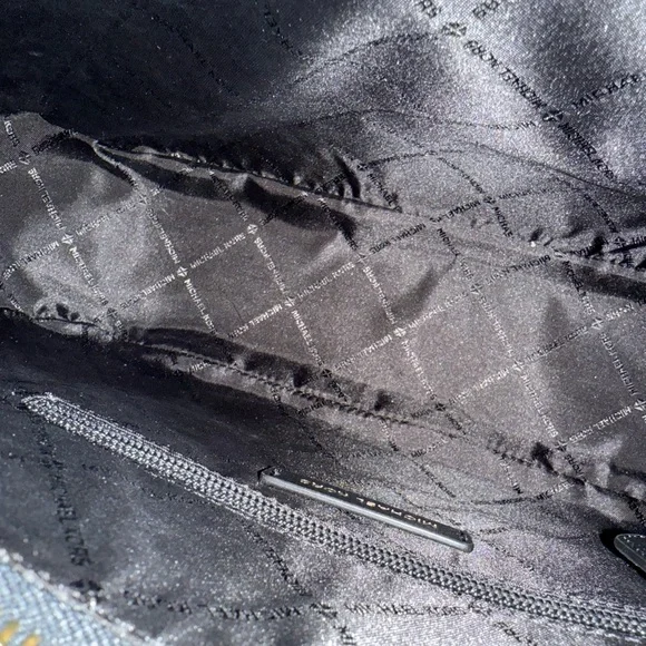 New Michael Kors Large Wilma Black Shoulder Bag - Picture 9 of 12